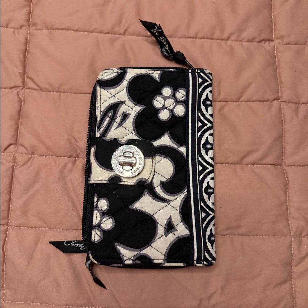 Vera Bradley wallet large size